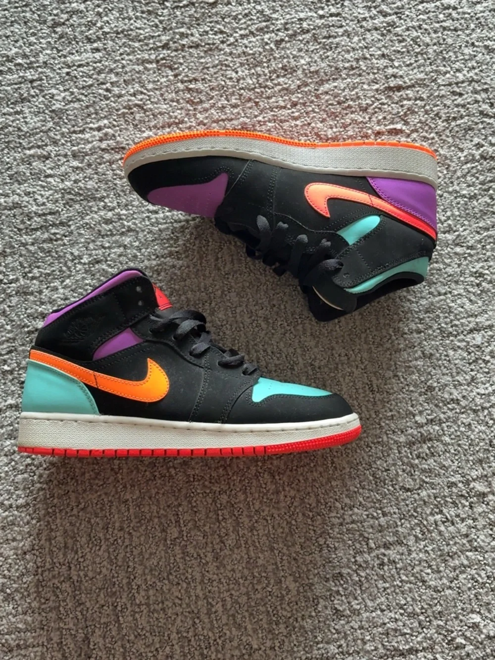 Jordan 1 Mid multi color